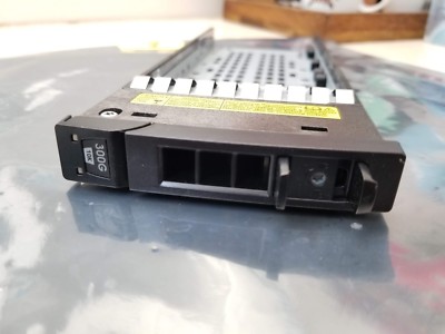 Dell Compellent 2.5  SAS SATA SSD Xyratex Tray Caddy 300G w/ screws 0961267-01