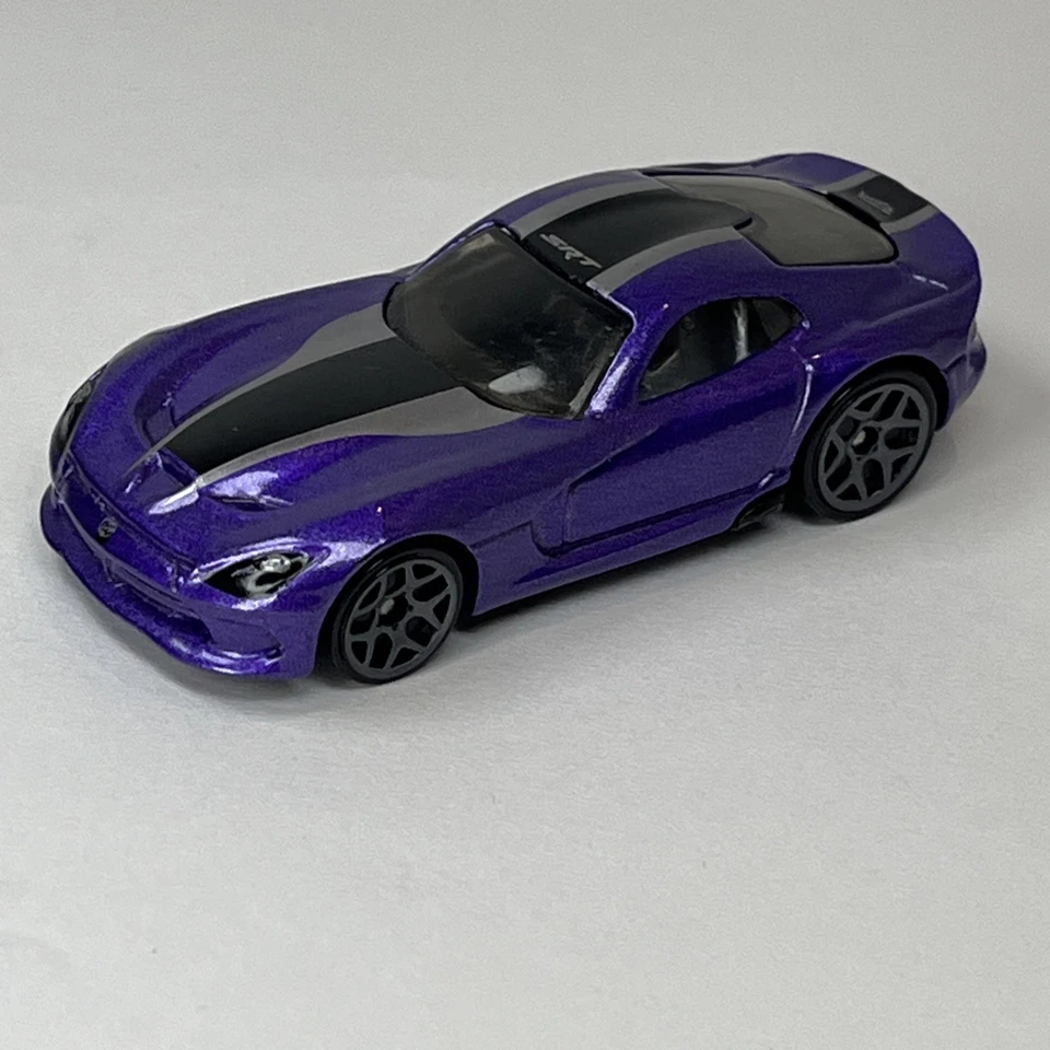 Hot Wheels 2013 Viper SRT rojo 1:64 fundido a presión, lote de 4 Foto 2 de 4