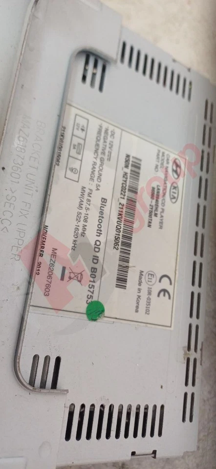 HYUNDAI IX35 PREMIUM CRDI 10-13 SAT NAV RADIO DISPLAY SCREEN 96560-2Y500TAN - Image 4 of 4