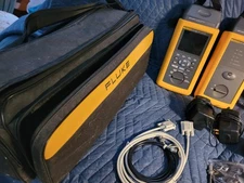 Fluke DSP-4000 Cable Analyzer with Accessories and Case