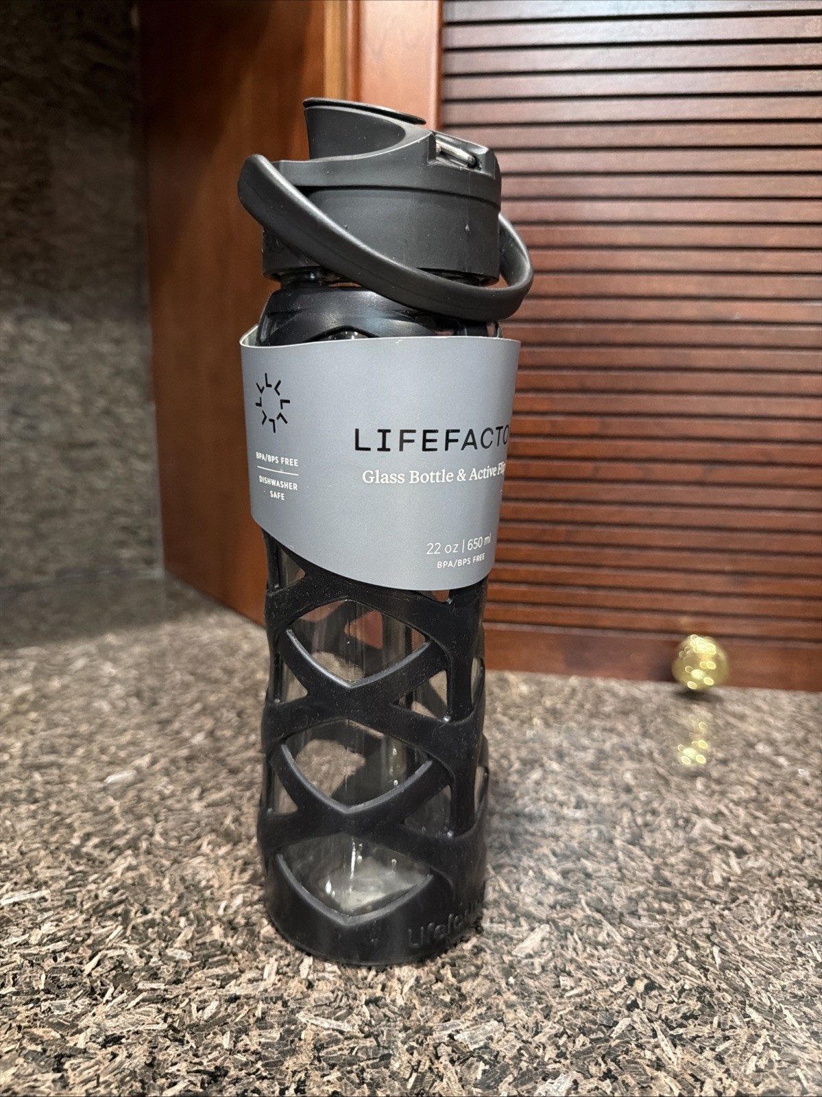 NEW Lifefactory Glass Active Flip Cap Black Silicone Sleeve 
