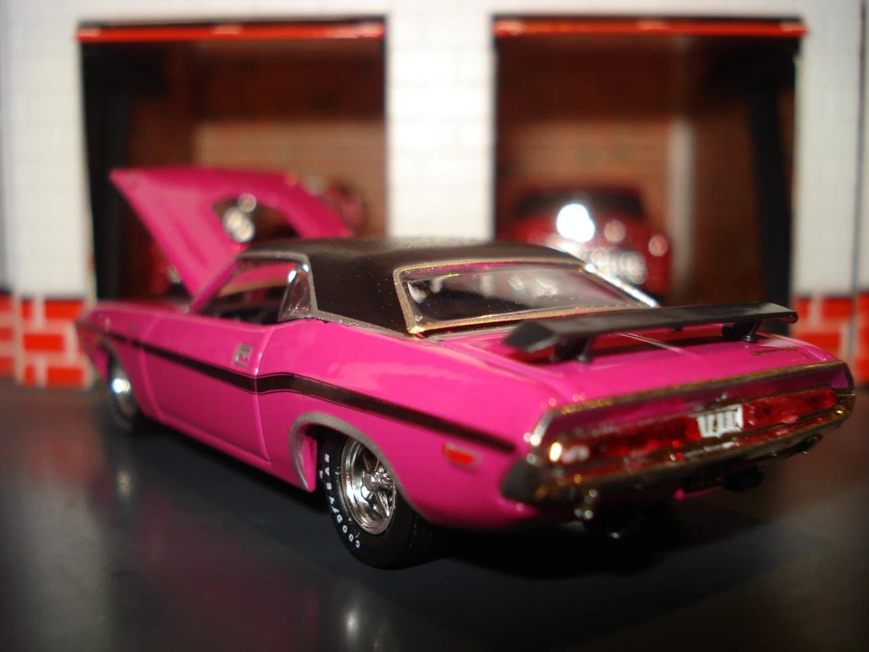 1970 DODGE CHALLENGER R/T 426 LIMITED EDITION 1/64 PANTHER PINK M2 1970'S MUSCLE - Image 4 of 4