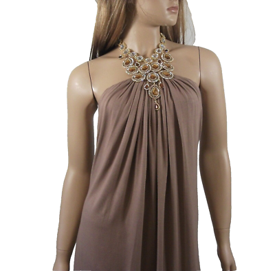 necklace for halter dress The perfect necklace for every neckline. With holiday parties coming up,  here's how to pair your necklaces with popular dress necklines. From  strapless to high-neck, each style has its perfect match. 