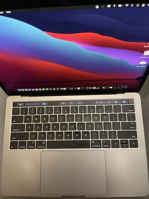 MacBook Pro 13 Touch Bar Gray Late 2016 2.9GHz i5 8GB 256GB-Screen Distorted