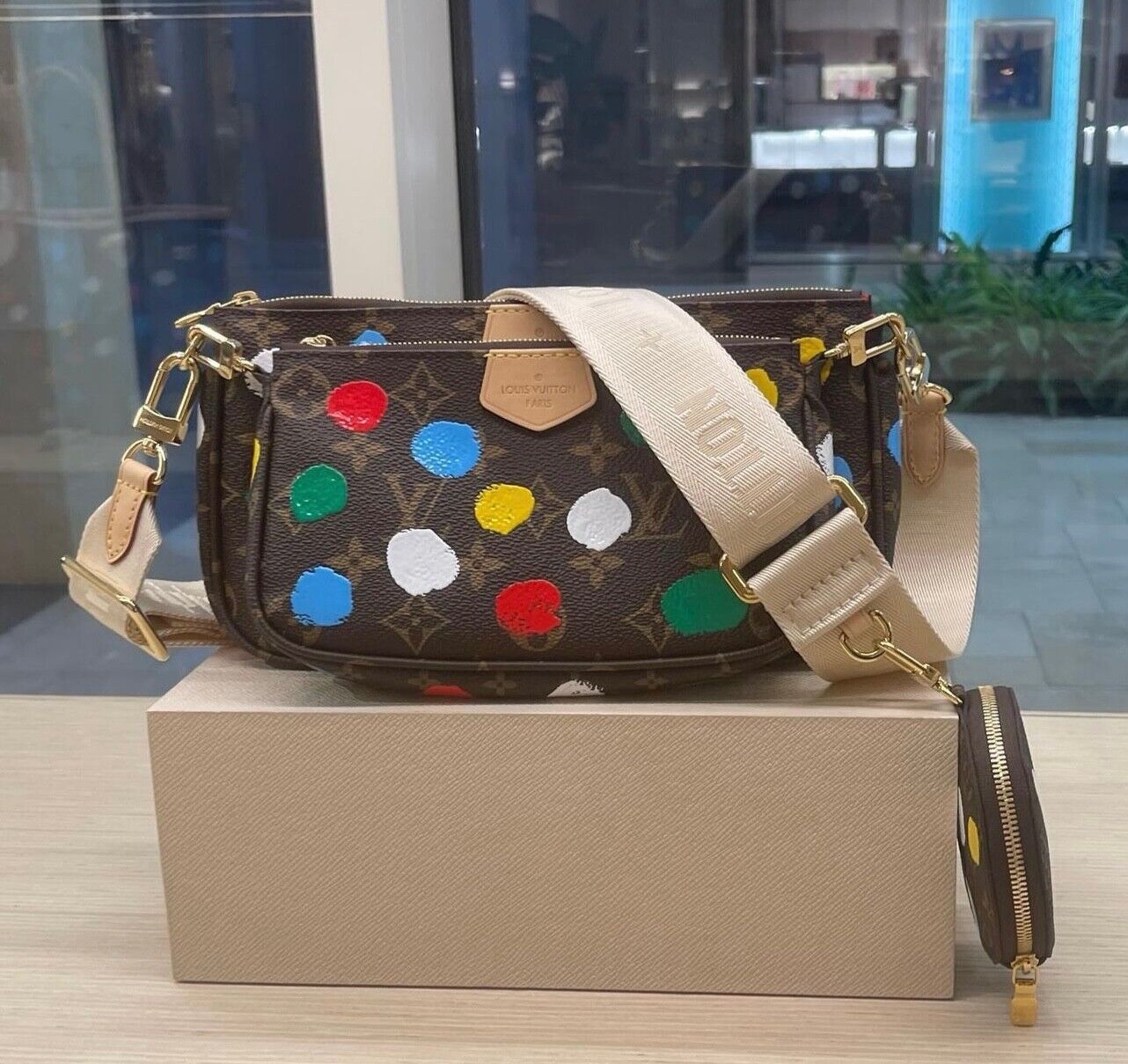 LV X YK MULTI POCHETTE ACCESSOIRES