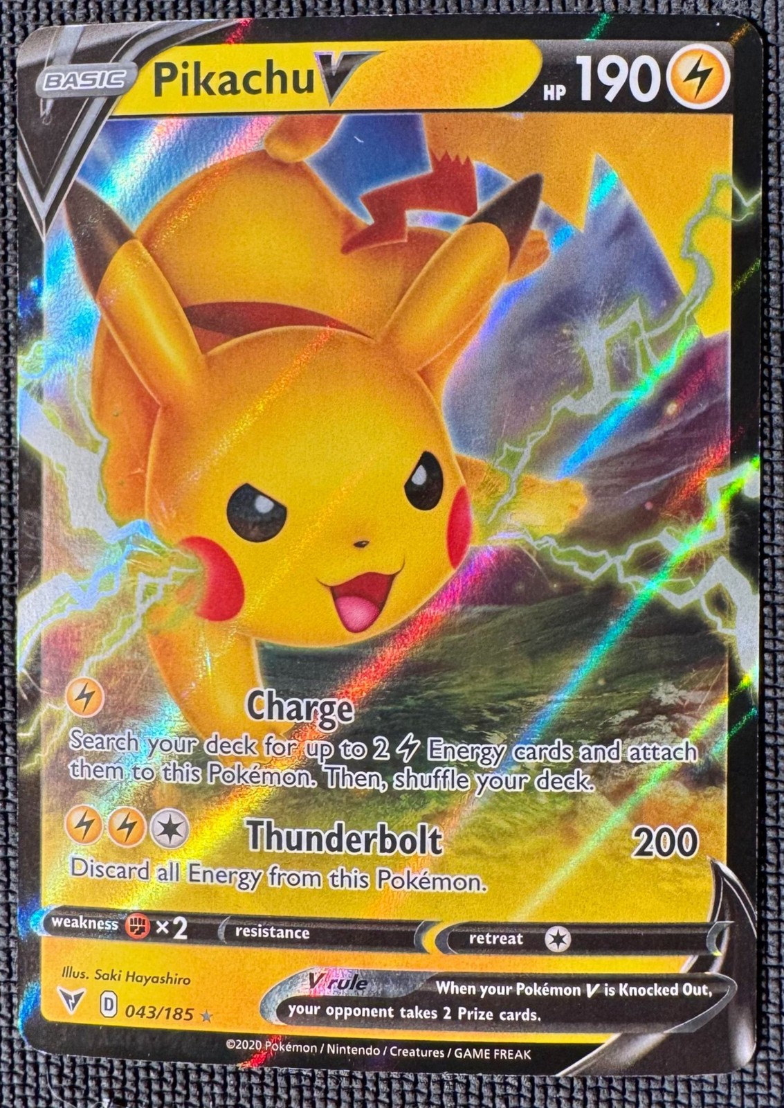 PIKACHU V 043/185 HOLO RARE V VIVID VOLTAGE POKEMON HOLO NM