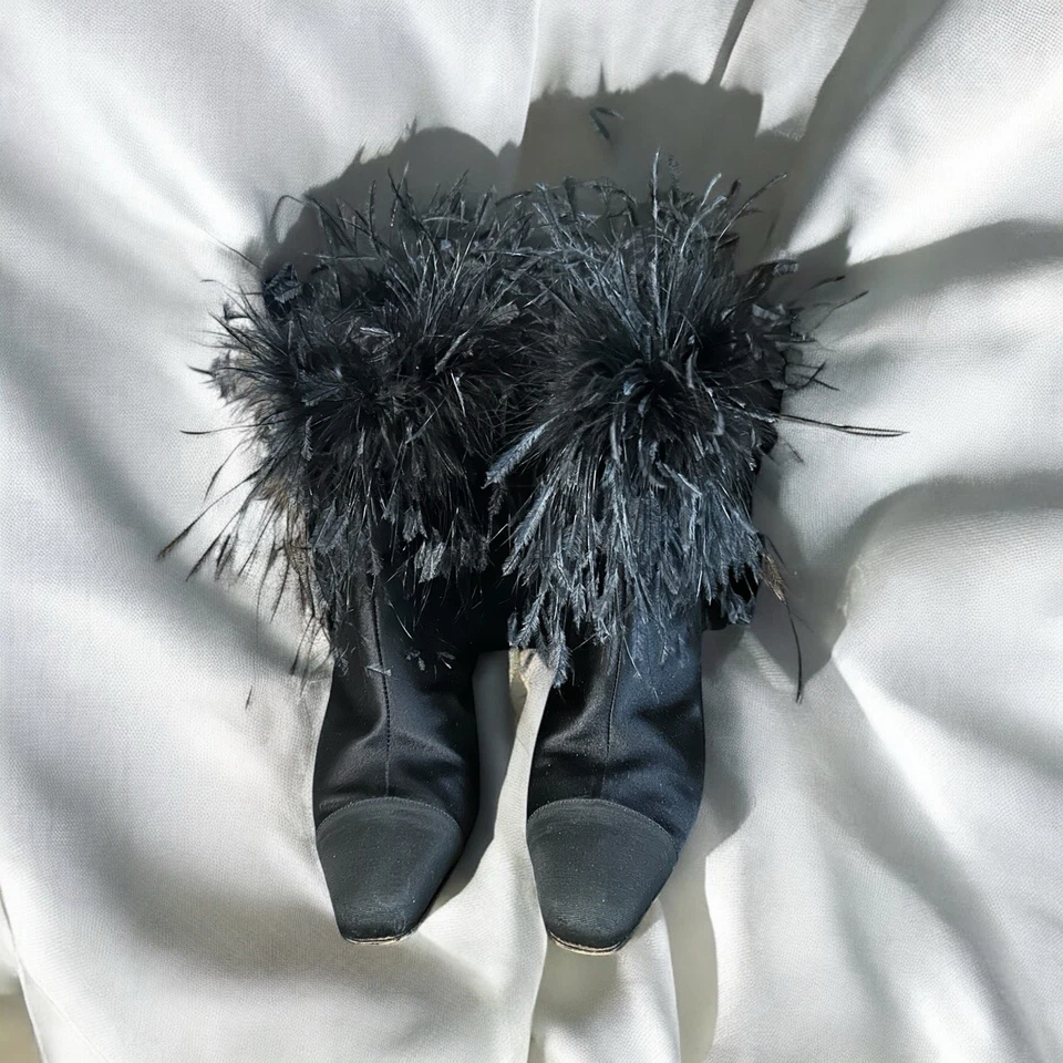 Valentino Garavani Silk Couture Negro Plumas de Avestruz Botines Talla 6.5 $1500 Foto 2 de 4