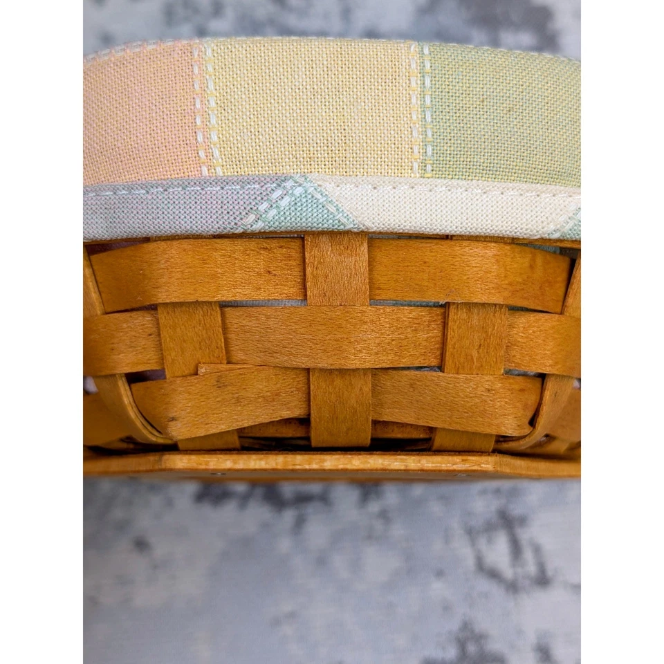 Винтажная тканая корзина Longaberger пастельная клетчатая тканевая подкладка 2001 коллекционная 6 дюймов - Изображение 3 из 4