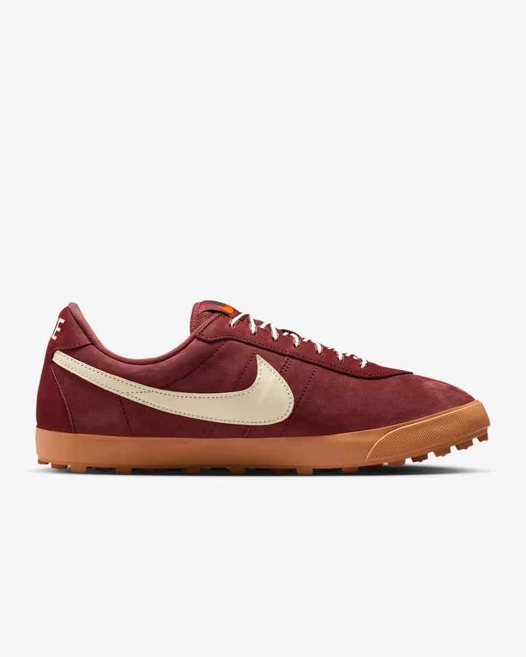 IH2341-600 Nike Astrograbber Dark Team Red Coconut Milk (para hombre) - Imagen 3 de 4