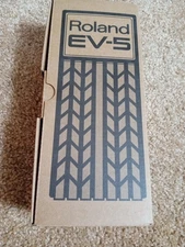 ROLAND EV-5 EXPRESSION GUITAR PEDAL EV5 BRAND NEW OPEN ORIGINAL BOX PAPERWORK