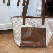 Older Fossil White/ Brown Leather Shoulder Ba...
