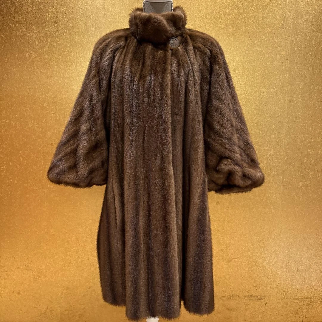 Pelliccia di visone marrone Fendi volume manica L