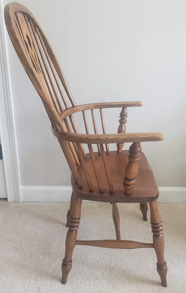 Juego de 2 sillas Windsor inglesas del siglo XIX de roble Foto 3 de 4