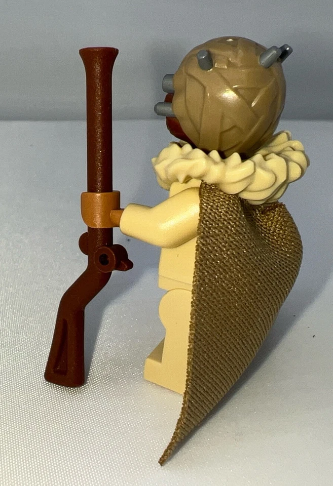 LEGO Star Wars Tusken Raider Minifigure with fabric cape and gun MOC custom - Image 4 of 4
