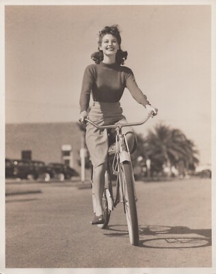 HOLLYWOOD BEAUTY AVA GARDNER CLARANCE SINCLAIR BULL DBW PORTRAIT 1940s Photo C33