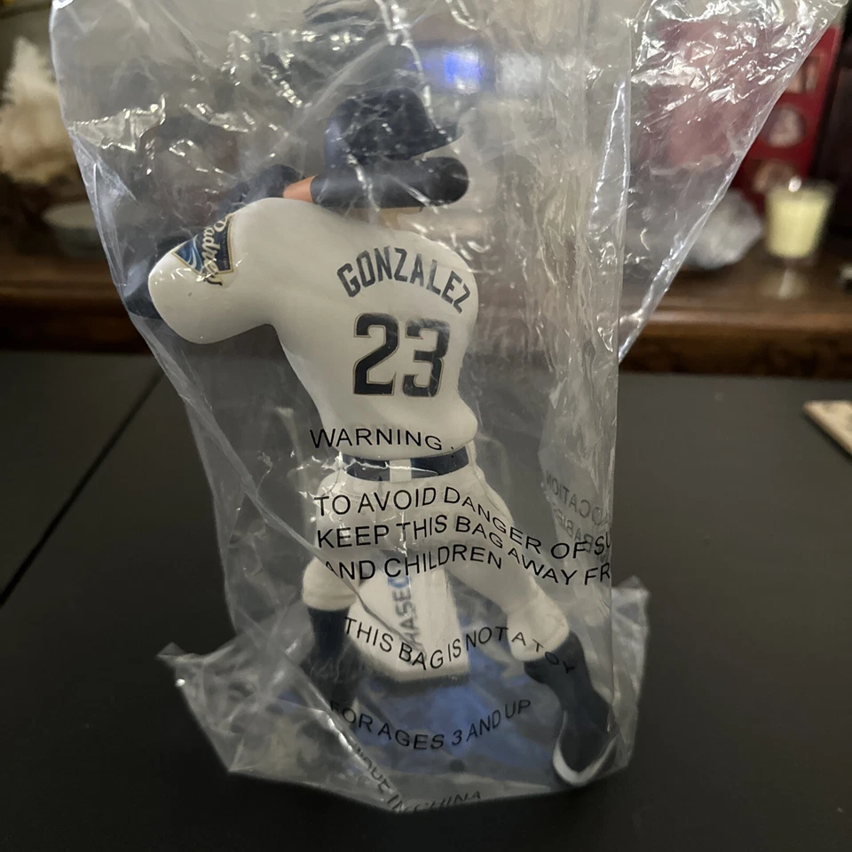 Figura de acción Adrián González San Diego Padres MLB CHASE Bank nueva en caja Foto 3 de 4