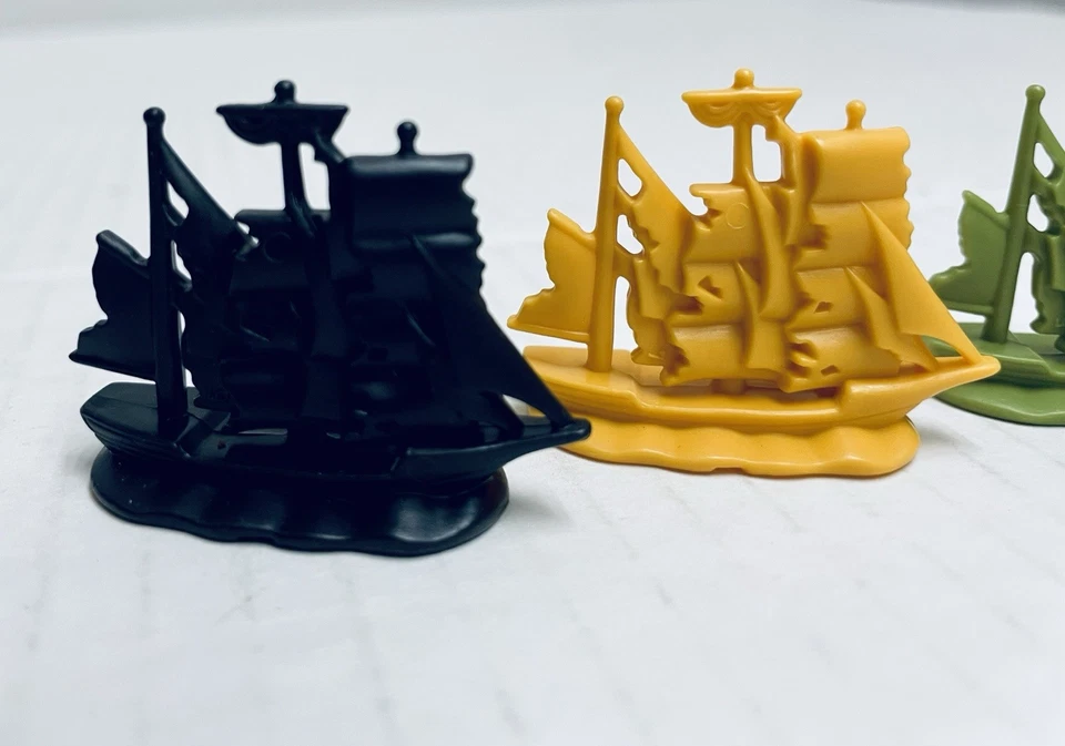 PIRATES OF THE CARIBBEAN The Game Of Life Replacement Game Pieces Ships 5 Disney - Image 2 of 4
