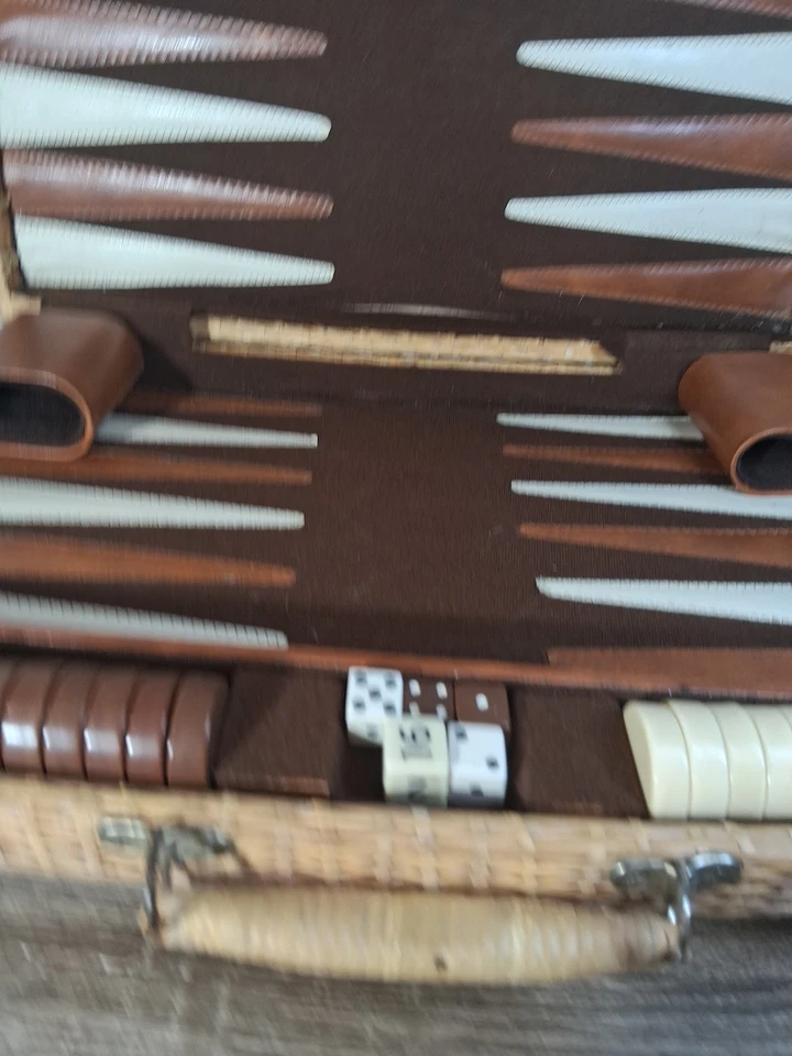 Vintage Retro Backgammon Set Board Game Wicker Travel Case Unique - Image 4 of 4
