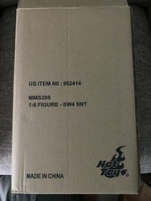 Brand New Hot Toys MMS295 Star Wars Sandtrooper 1 6 Figure COMPLETE UNDISPLAYED