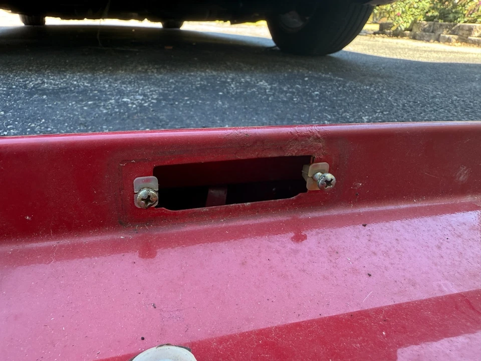 Cuadro panel trasero bmw recorte rojo oem repuesto e30 325e 325i 325is Foto 4 de 4