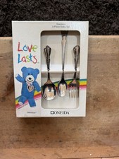 Oneida  Love Lasts  Stainless Steel 3 Piece Baby flatware Set