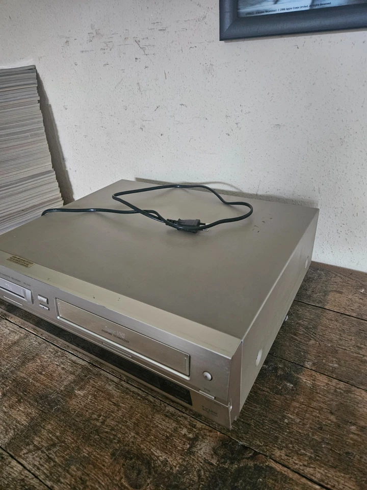 Mini DV Player JVC HR-DVS1 - Bild 3 von 4