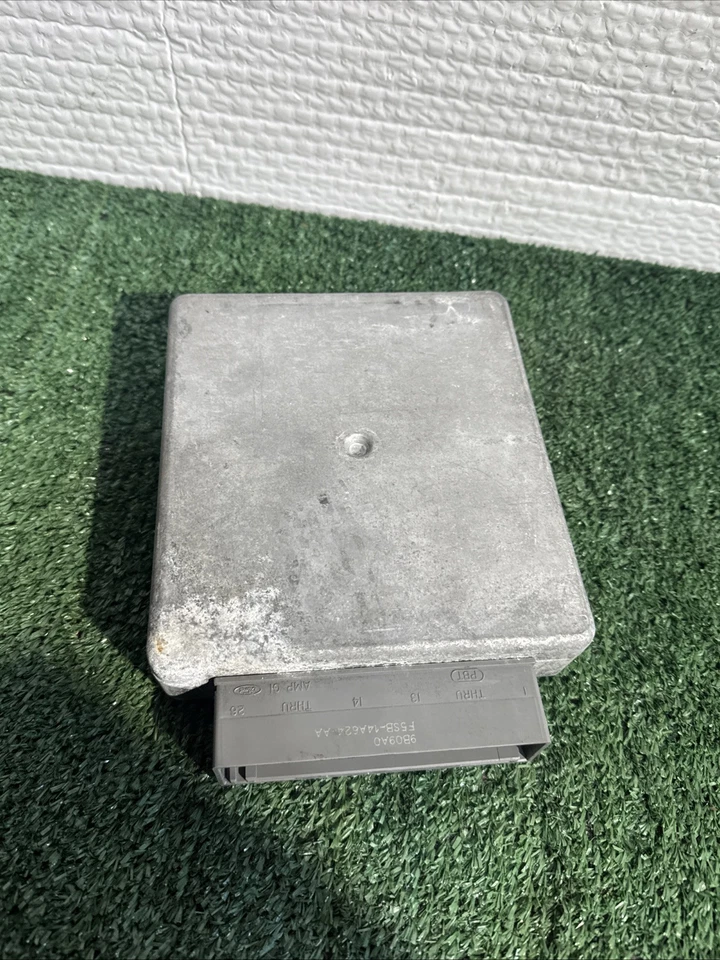 Módulo de control del motor Ford Mustang ECM 1999 2000 XR3F12A650JB V6 Foto 4 de 4