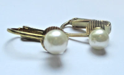 Anciennes boucles d'oreilles clips couleur or perle nacrée bijou vintage 2472 - Photo 1/2
