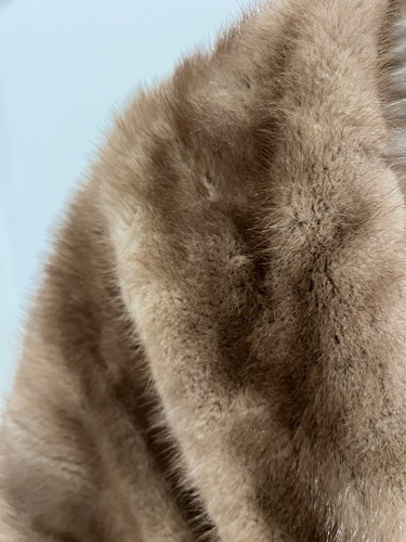 HIGH QUALITY VINTAGE Real FUR SHAWL - Very Soft BLD - Picture 4 of 11