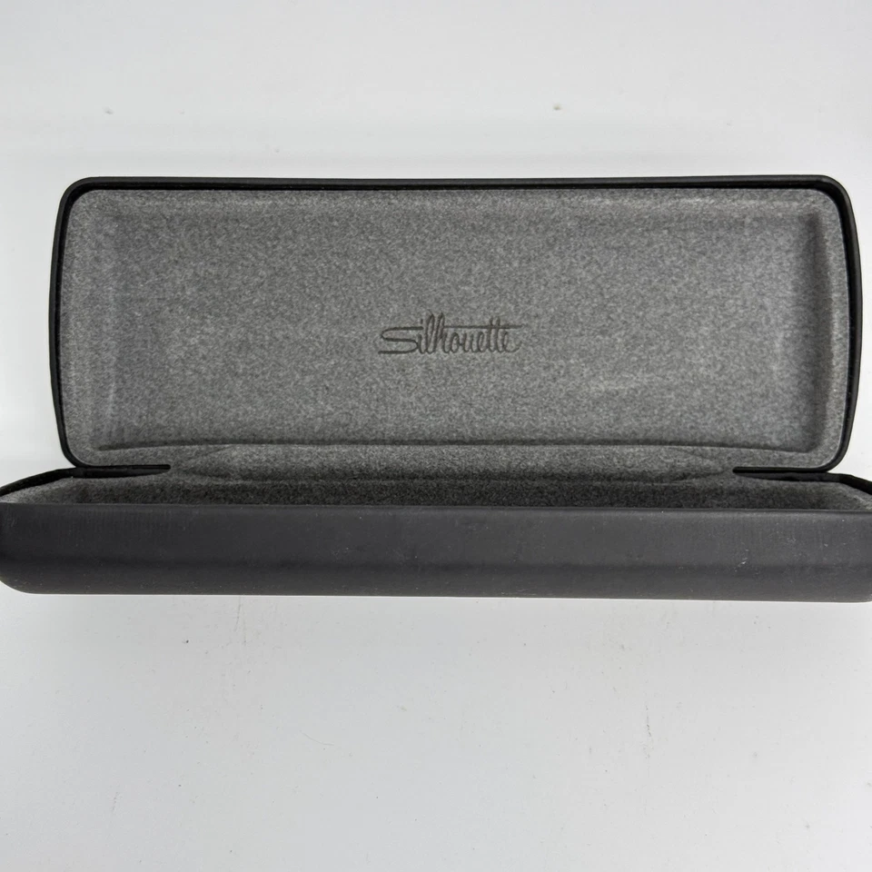 Estuche para gafas Silhouette negro con tela Foto 2 de 3