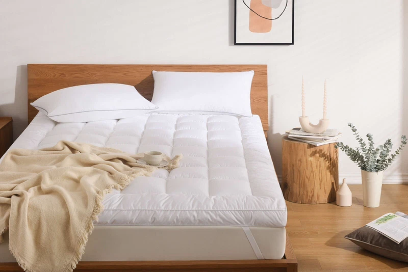 Luxury Super King Microfiber Mattress Topper 7CM