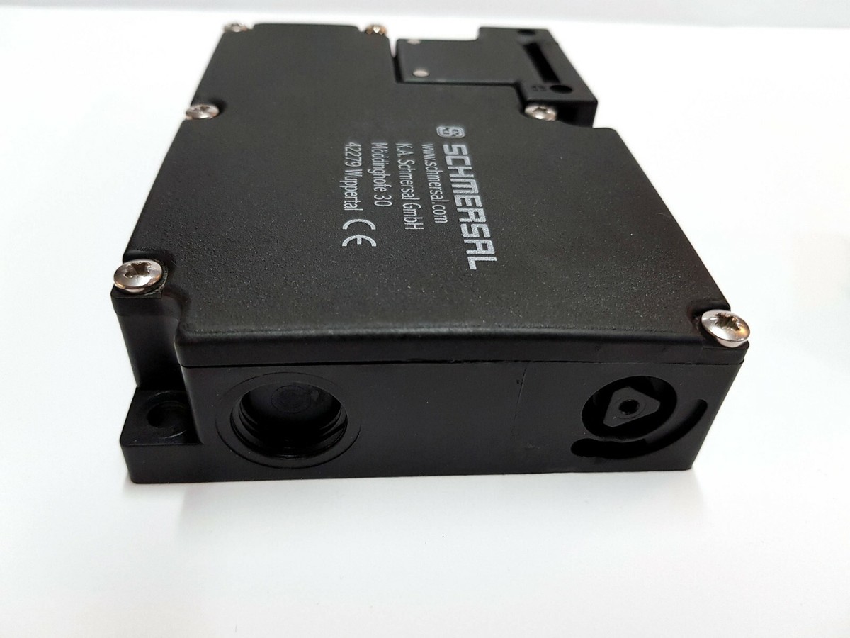 Schmersal AZM 161SK-12/12RK-024 Interlock Saftey Switch w Schmersal AZM 161SK-12/12RK-024 Interlock Saftey Switch w