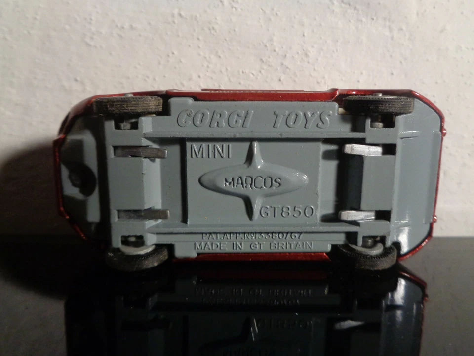 CORGI TOYS MINI MARCOS GT 850 (COD. 341) IN BUONE CONDIZIONI S. 1:43 -BOX- - Immagine 3 di 3