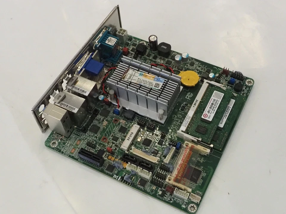 Dynamic E150630 CD101-N2800 Industrial Motherboard + 2G 1Rx8 RAM - Image 2 of 4