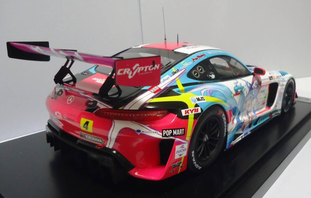 1/18 Good Smile Racing Hatsune Miku AMG 2024 Opening Round