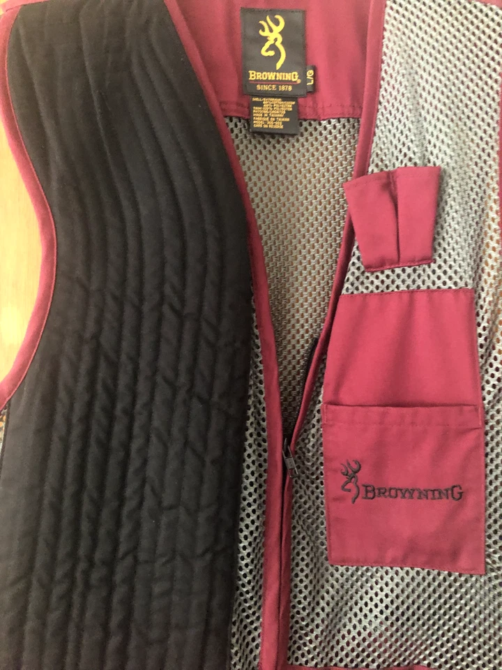 SHOOTING - HUNTING VEST - BROWNING, Men's Large, Maroon & Grey, Padded Shoulder - Image 2 of 3