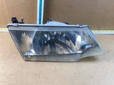 1999 Nissan Sentra Front Right Passenger Side Headlight Assembly