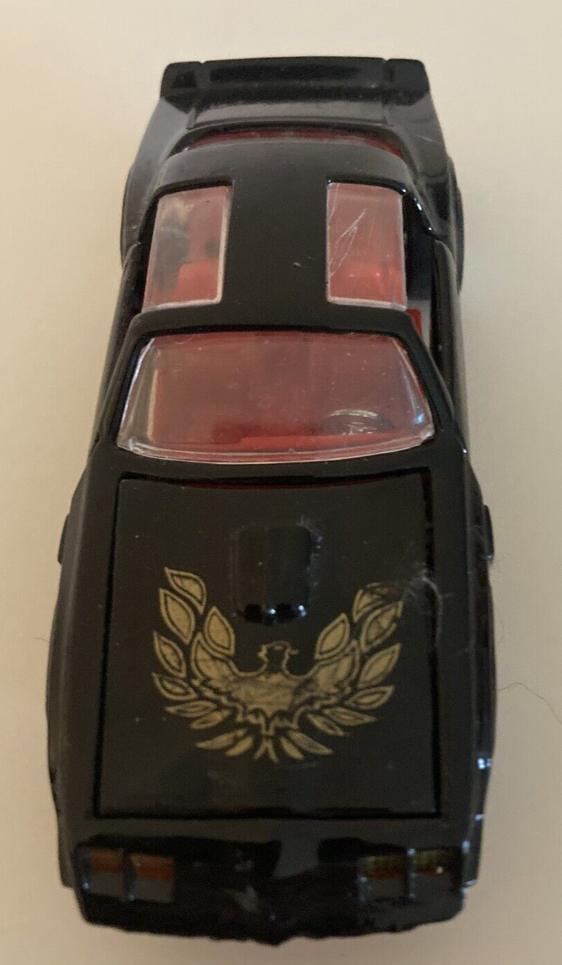 Picture 4 of 24