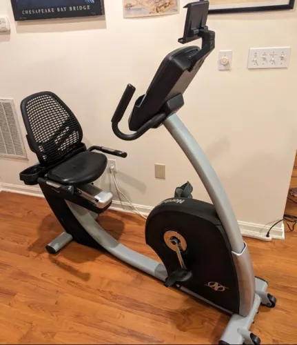 Nordictrack VR25 Commercial Elite exercise bike (One Owner Slightly Used)