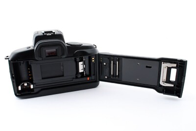 Canon EOS 750QD 35mm SLR Film Camera w/188A Speedlite Flash