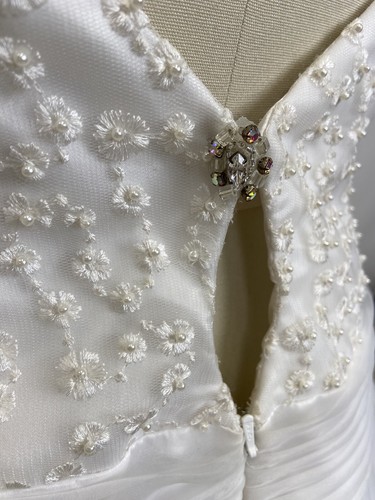 2000s Wedding Dress Y2K Alyce Designs Tiered Ruffle Embroidered Chiffon Halter - Picture 6 of 19