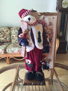 2001-Grandeur-Noel-Collector-039-s-Edition-29-034-Tall-Holiday-Christmas-Bear-Figure