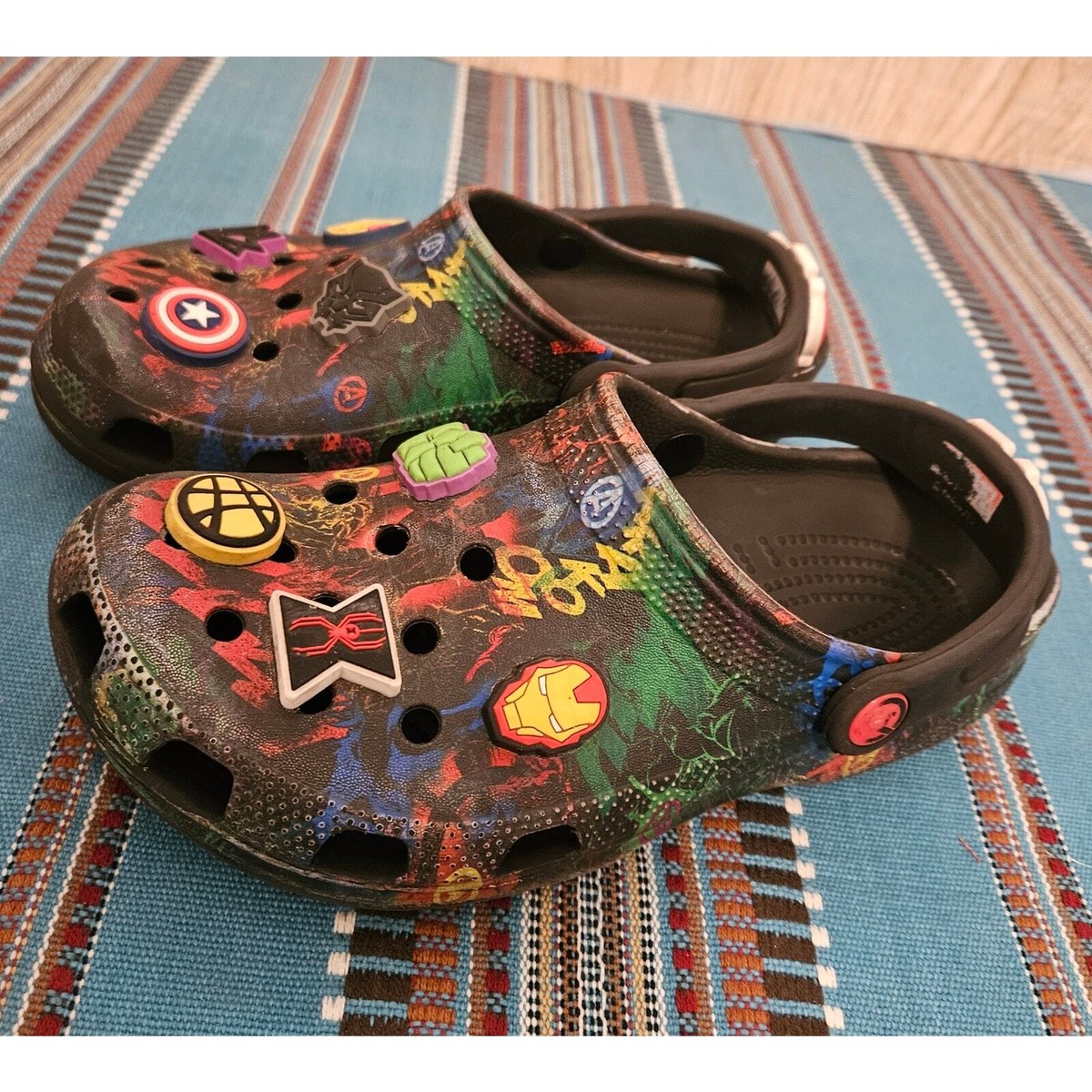 Crocs Classic Marvel Avengers Clog Black Size Junior 5