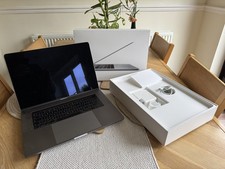 2018 Apple MacBook Pro Core i7 16GB 256GB 15 Inch with Touch Bar (See Desc.)