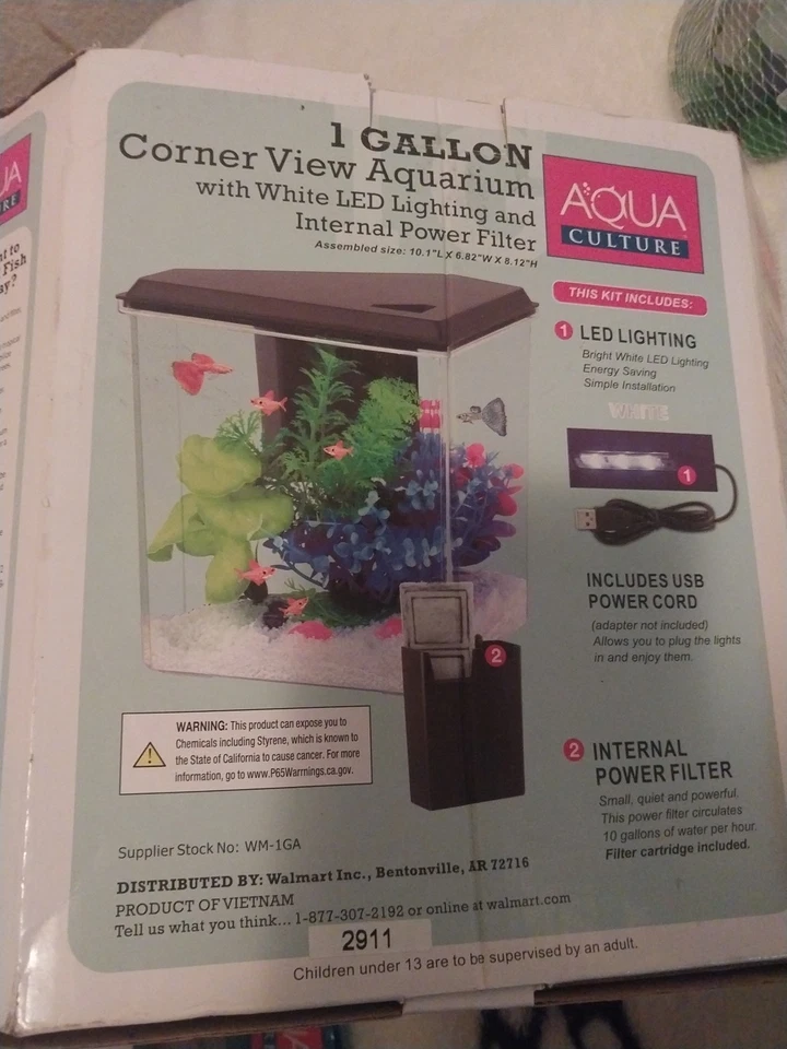 1 Gallon Corner View Aquarium Plus Set & GLO FISH Light - Image 2 of 4