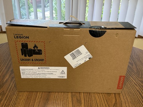 Lenovo Legion 7i Gen 9 16 240 Hz QHD+ 2,2 GHz i9-14900HX 32 GB 1 TB SSD RTX 4070 - Foto 19 di 19