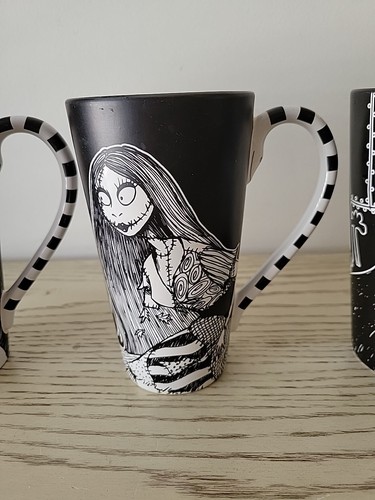 SET OF 3 DISNEY NIGHTMARE BEFORE CHRISTMAS TALL COFFEE MUGS BLACK AND WHITE - Foto 6 di 11