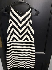 Ann Taylor Loft White Black Bold Stripe Dress Women Stretchy - Size 0