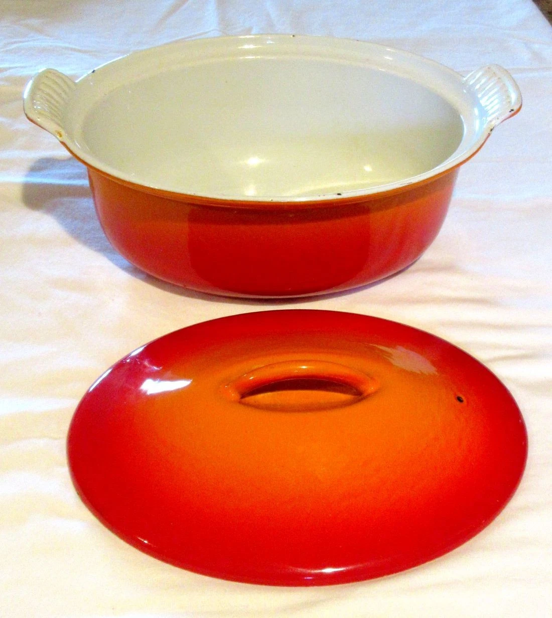 VTG Le Creuset #24 Oval Cast Iron Dutch Oven w/Lid in Volcanic Flame Orange