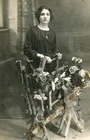 #65943 CONSTANTINOPLE 1920s. Greek lady. Photo PC size RPPC ABEL
